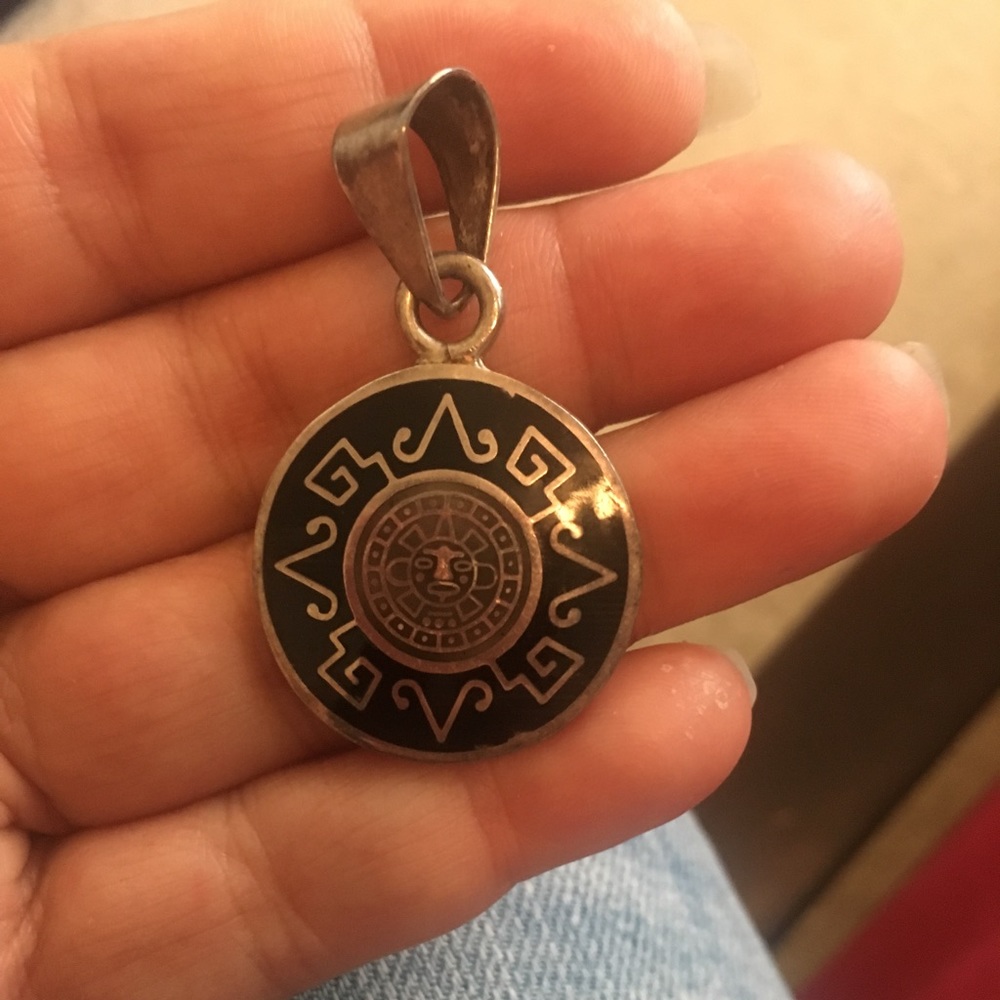 Aztec silver pendant - Picture 2 of 3